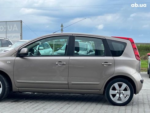 Nissan Note 2006 коричневый - фото 10