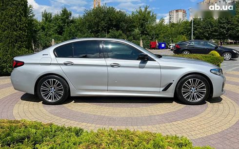 BMW 5 серия 2018 - фото 8
