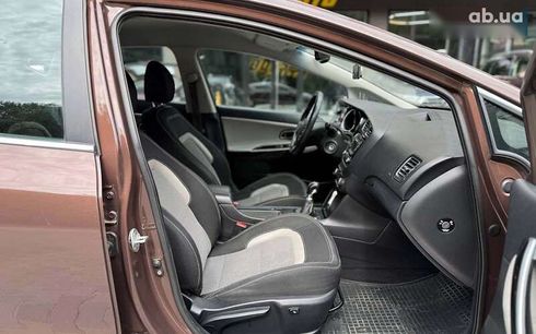 Kia Cee'd 2012 - фото 21