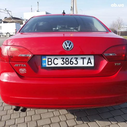 Volkswagen Jetta 2013 красный - фото 13