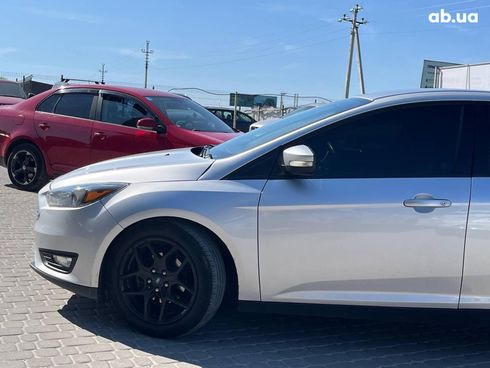 Ford Focus 2016 серый - фото 9