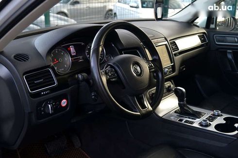 Volkswagen Touareg 2015 - фото 24