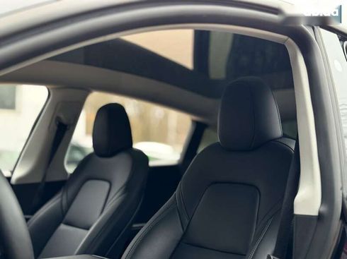 Tesla Model Y 2024 - фото 14