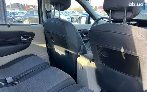 Renault Scenic 2010 - фото 17