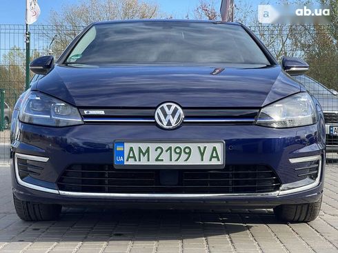 Volkswagen e-Golf 2020 - фото 9