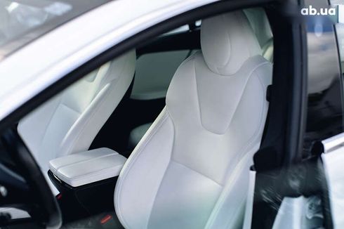 Tesla Model S 2020 - фото 18