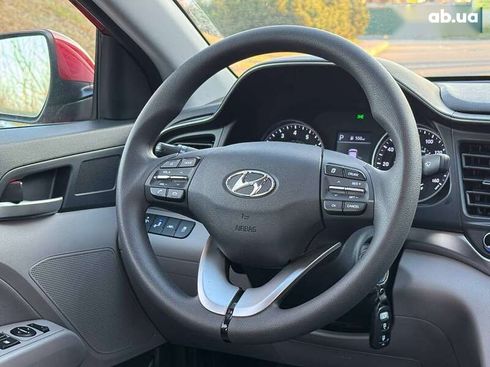 Hyundai Elantra 2019 - фото 26