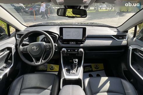 Toyota RAV4 2023 - фото 11