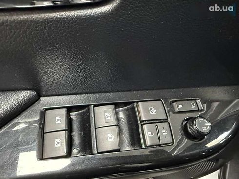 Toyota Hilux 2018 - фото 17