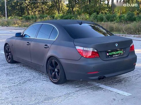 BMW 5 серия 2004 - фото 9