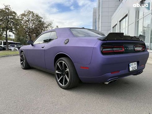 Dodge Challenger 2017 - фото 5