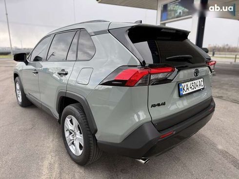 Toyota RAV4 2019 - фото 14