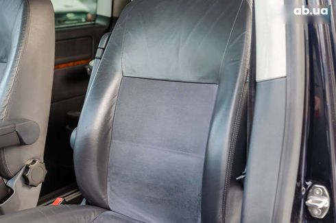 Volkswagen Multivan 2011 - фото 29