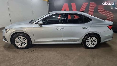 Skoda Octavia 2023 - фото 3