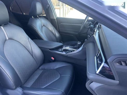 Toyota Camry 2018 - фото 16