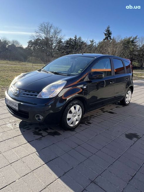 Nissan Note 2006 черный - фото 2