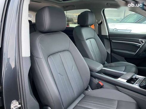 Audi Q8 e-tron 2023 - фото 26