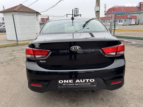 Kia Rio 2017 - фото 6