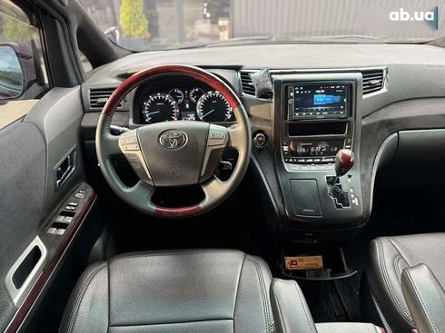 Toyota Alphard 2010 - фото 22