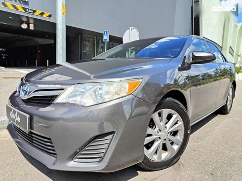 Toyota Camry 2012 - фото 3