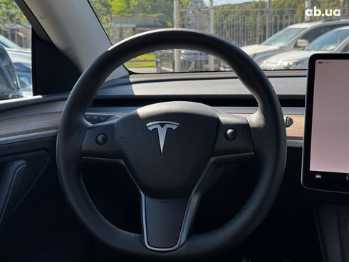 Tesla Model Y 2023 серый - фото 15