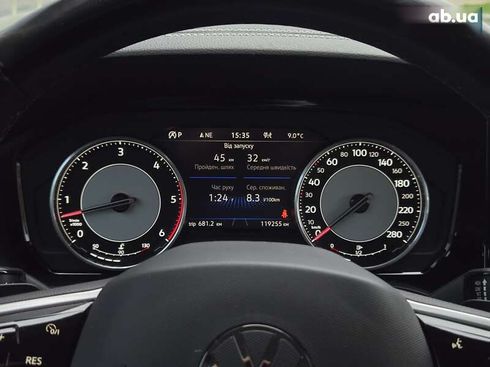Volkswagen Touareg 2021 - фото 24