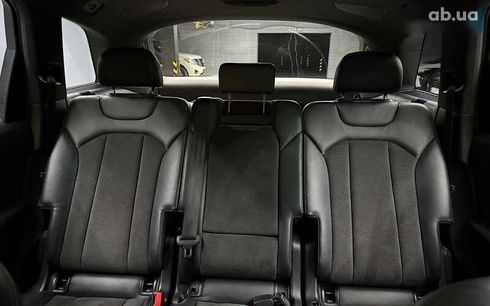 Audi Q7 2018 - фото 27
