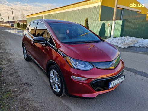 Chevrolet Bolt 2018 красный - фото 15