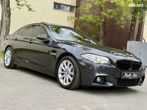 BMW 5 серия 2015 - фото 10