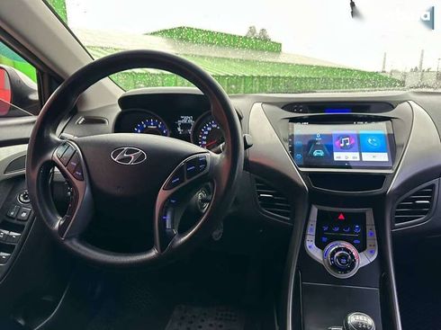 Hyundai Elantra 2012 - фото 14