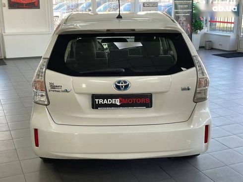 Toyota Prius 2012 - фото 11