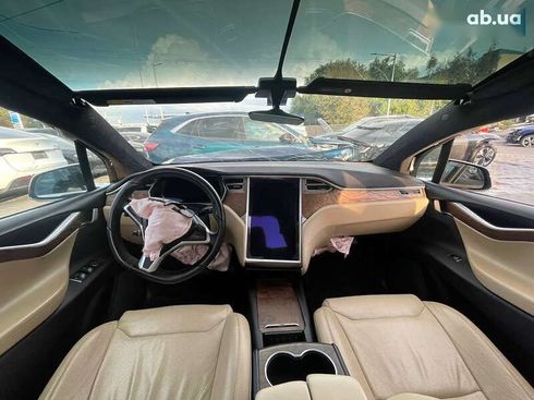 Tesla Model X 2016 - фото 8
