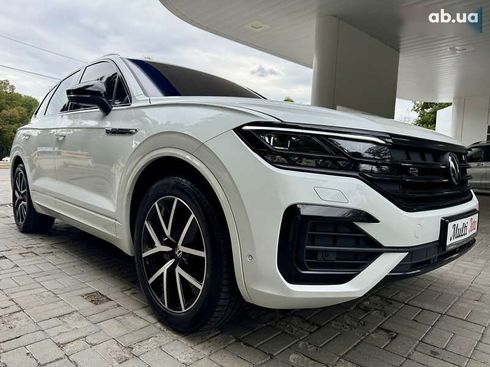 Volkswagen Touareg 2023 - фото 12