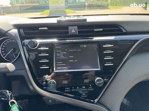 Toyota Camry 2020 - фото 18