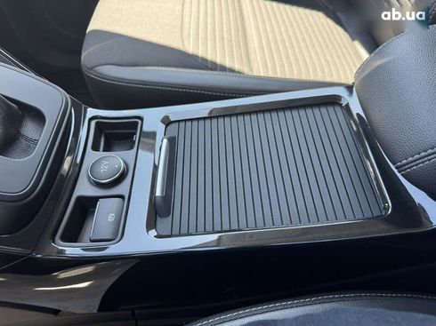 Ford Kuga 2019 - фото 19