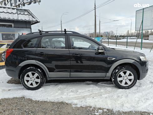 Chevrolet Captiva 2012 черный - фото 4