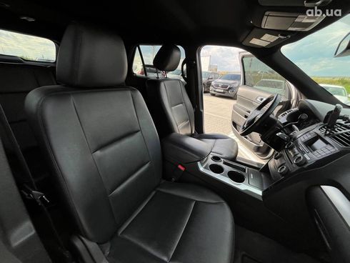 Ford Explorer 2017 серый - фото 49