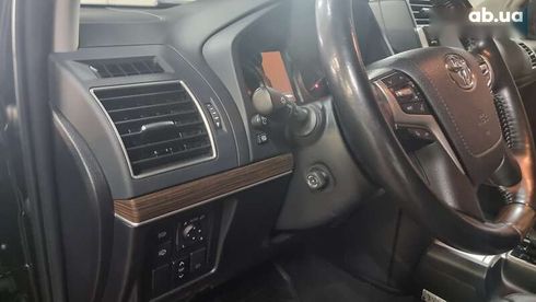 Toyota Land Cruiser Prado 2021 - фото 13