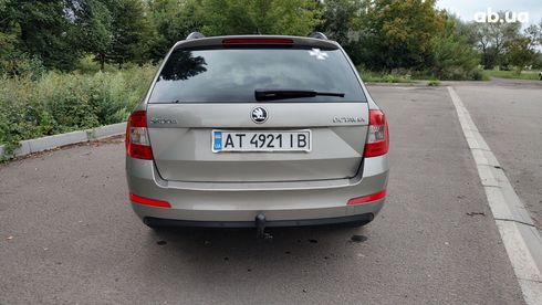 Skoda Octavia 2015 серый - фото 5