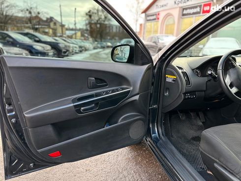 Kia Cee'd 2010 черный - фото 20