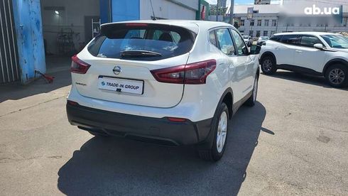 Nissan Qashqai 2021 - фото 11