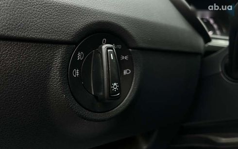 Skoda Octavia 2018 - фото 13