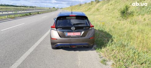 Nissan Leaf 2018 коричневый - фото 4