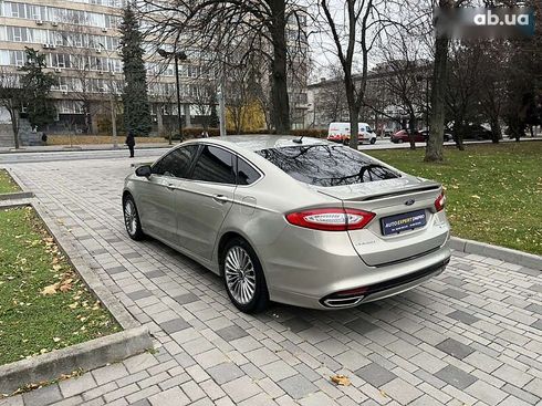 Ford Fusion 2016 - фото 11