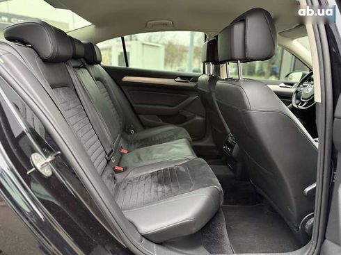 Volkswagen Passat 2017 - фото 17