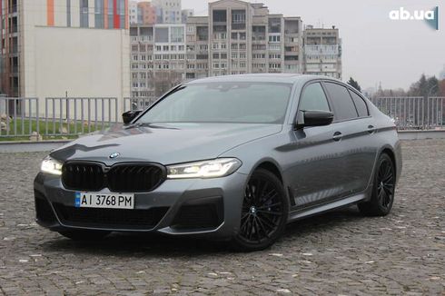 BMW 5 серия 2019 - фото 2