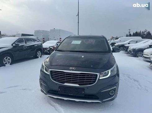 Kia Carnival 2017 - фото 2