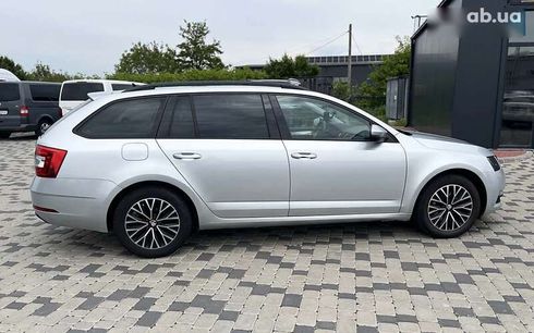 Skoda Octavia 2017 - фото 8