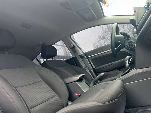 Hyundai Elantra 2019 - фото 10