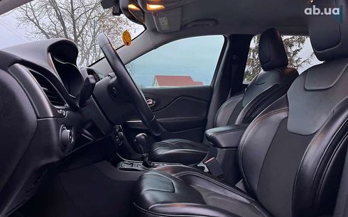Jeep Cherokee 2019 - фото 9